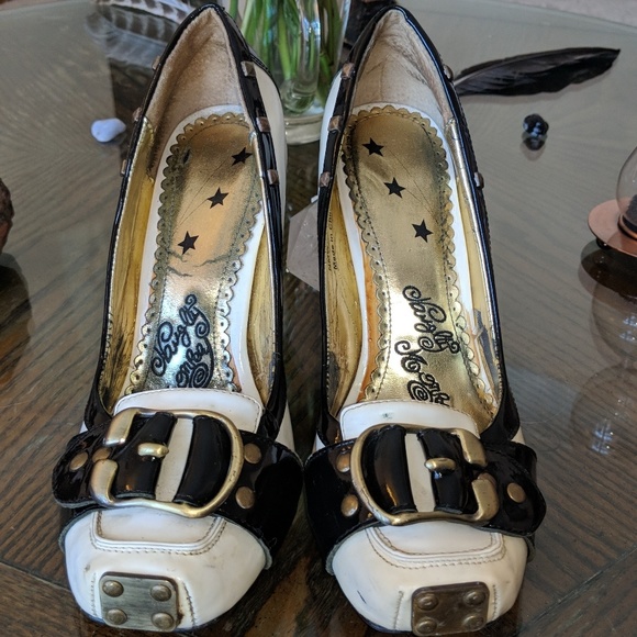 Unique chunky heels with buckle - Picture 3 of 3